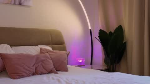 Eva online show from 02/05/25, 11:12