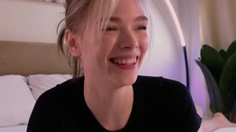 Eva online show from 02/12/25, 09:31