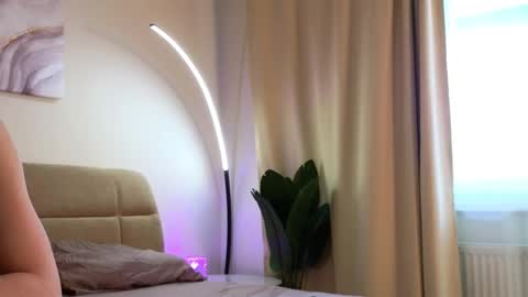 Eva online show from 02/22/25, 11:02