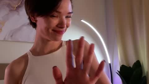 Eva online show from 02/26/25, 12:36