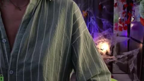 Eva online show from 10/27/25, 05:17