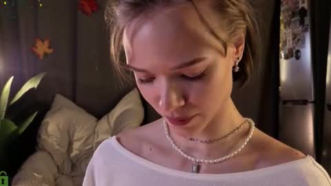 Eva online show from 11/08/25, 05:01