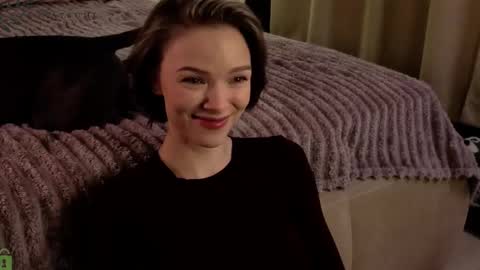 Eva online show from 12/16/25, 05:07