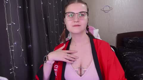 Eva online show from 02/21/25, 04:16