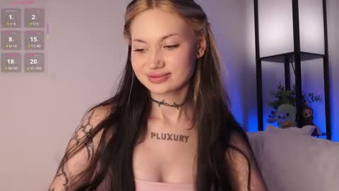 Eva online show from 09/21/25, 02:19