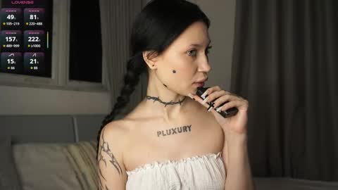 Eva online show from 10/14/25, 03:35