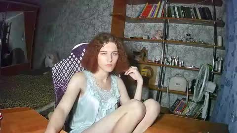 Snapshot of eva_princess__ chatting on 09/16/25, 05:25 Eva The Princess online show from 09/16/25, 05:25