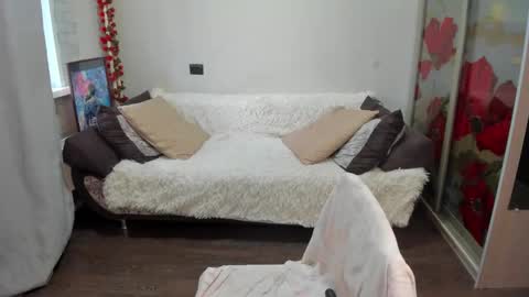 Eva online show from 10/25/25, 01:35