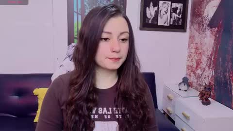 Snapshot of eva_rosell chatting on 07/06/26, 02:36 Eva online show from 07/06/26, 02:36