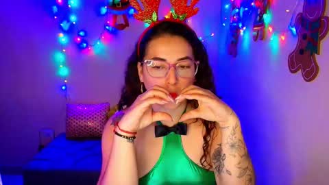 Eva  online show from 12/03/25, 12:03