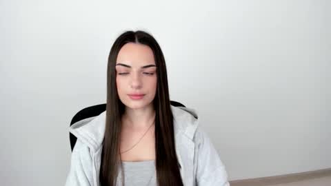 Eva online show from 02/26/25, 10:36