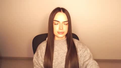 Eva online show from 10/10/25, 04:06