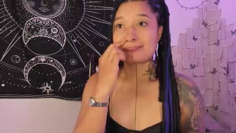 Snapshot of eva_sanderslee chatting on 09/11/25, 06:35 Eva online show from 09/11/25, 06:35