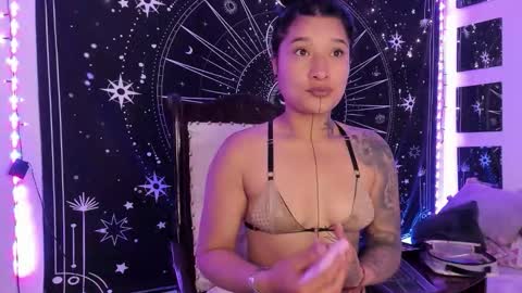 Snapshot of eva_sanderslee chatting on 09/17/25, 06:59 Eva online show from 09/17/25, 06:59