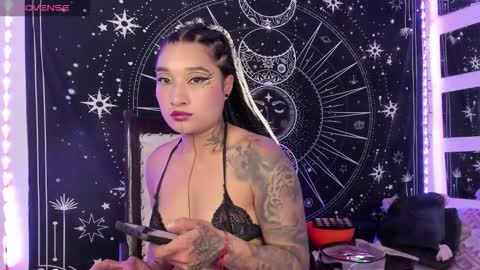 Snapshot of eva_sanderslee chatting on 09/23/25, 06:49 Eva online show from 09/23/25, 06:49