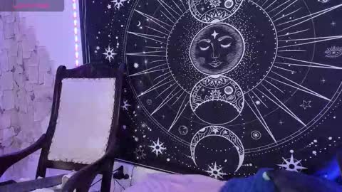 Snapshot of eva_sanderslee chatting on 11/08/25, 08:25 Eva online show from 11/08/25, 08:25