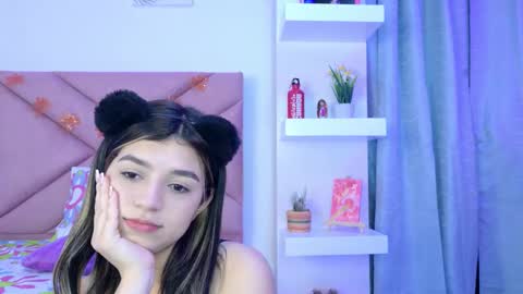 Snapshot of eva_sin18 chatting on 10/16/25, 11:17 Eva Sin online show from 10/16/25, 11:17