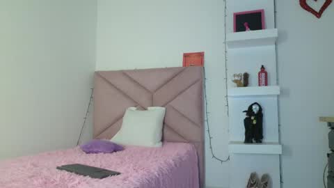 Eva Sin online show from 05/03/26, 11:33