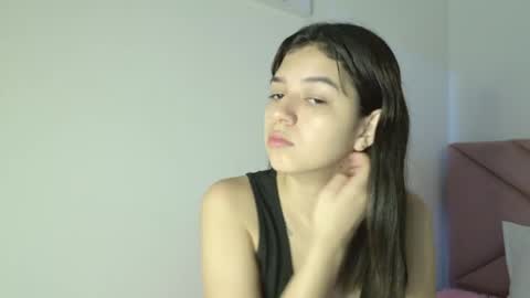 Eva Sin online show from 05/07/26, 11:32