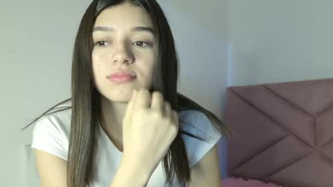 Eva Sin online show from 05/08/26, 11:54