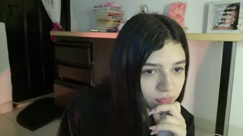Eva Sin online show from 06/05/26, 12:06