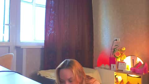 Snapshot of eva_sinn chatting on 06/08/26, 01:11 Hi there i am Eva and i wish create a nice community with you so join my Ticket Show for more pleasure online show from 06/08/26, 01:11