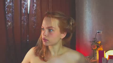 Snapshot of eva_sinn chatting on 06/20/26, 10:29 Hi there i am Eva and i wish create a nice community with you so join my Ticket Show for more pleasure online show from 06/20/26, 10:29