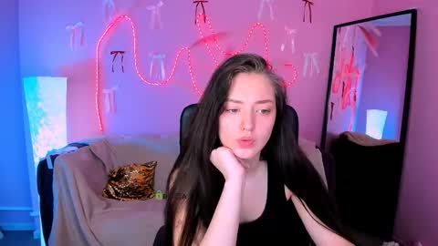 Eva online show from 03/19/26, 06:39