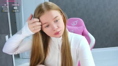 Snapshot of eva_tomiok chatting on 02/23/25, 06:17 Eva online show from 02/23/25, 06:17