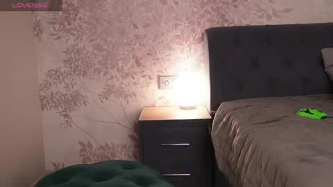 Hello Im Eva online show from 04/29/26, 08:59