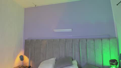 julieth online show from 12/04/25, 08:17