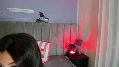 julieth online show from 12/15/25, 08:02