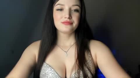Snapshot of evaamillerr chatting on 02/21/25, 10:37 Eva online show from 02/21/25, 10:37