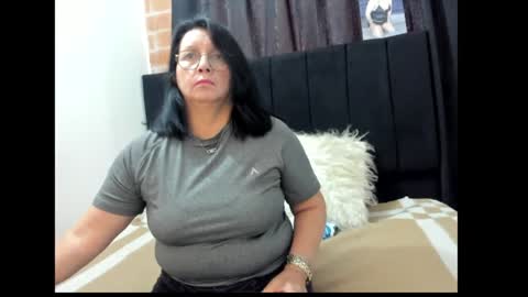 Snapshot of evaaross chatting on 01/12/25, 08:25 Eva online show from 01/12/25, 08:25