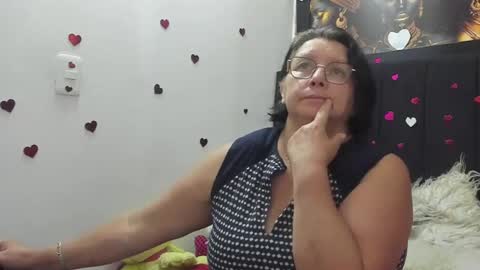 Snapshot of evaaross chatting on 04/15/26, 08:31 Eva online show from 04/15/26, 08:31