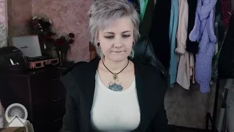 Eva Brownie online show from 01/28/25, 12:32