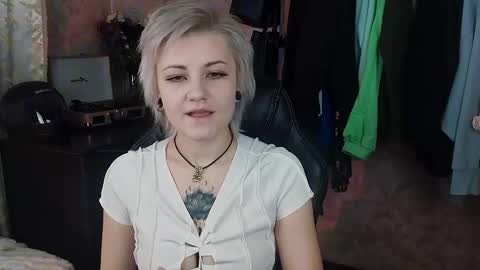 Eva Brownie online show from 02/02/25, 09:30