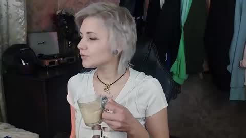 Eva Brownie online show from 02/02/25, 12:35