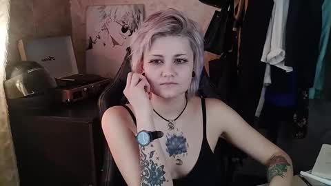 Eva Brownie online show from 03/08/25, 11:27