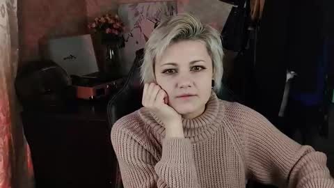 Eva Brownie online show from 03/12/25, 08:51