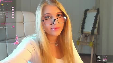 Eva  online show from 12/22/24, 05:45