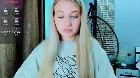 Eva  online show from 09/13/25, 02:22