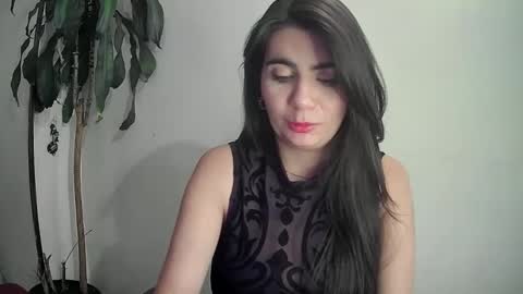 evacollins12 online show from 12/14/24, 10:39