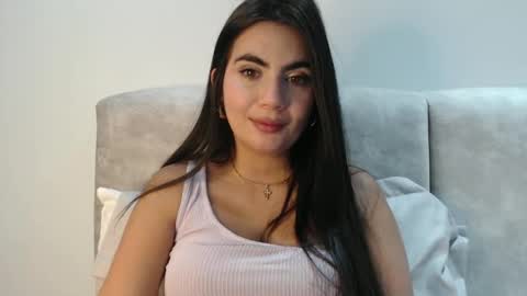 evacollins12 online show from 09/21/25, 10:44