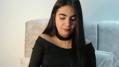 evacollins12 online show from 09/29/25, 02:06