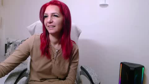 Snapshot of evadesireone chatting on 04/15/26, 07:58 EvadesireONE online show from 04/15/26, 07:58