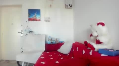 Snapshot of evadiana8484 chatting on 02/14/26, 09:39 evadiana8484 online show from 02/14/26, 09:39