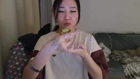 Eva online show from 10/13/25, 04:40