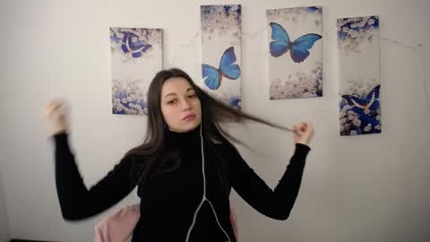 Eva online show from 05/02/26, 12:10