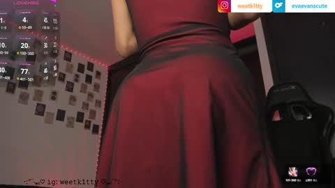 evaevanscute online show from 12/02/24, 12:09